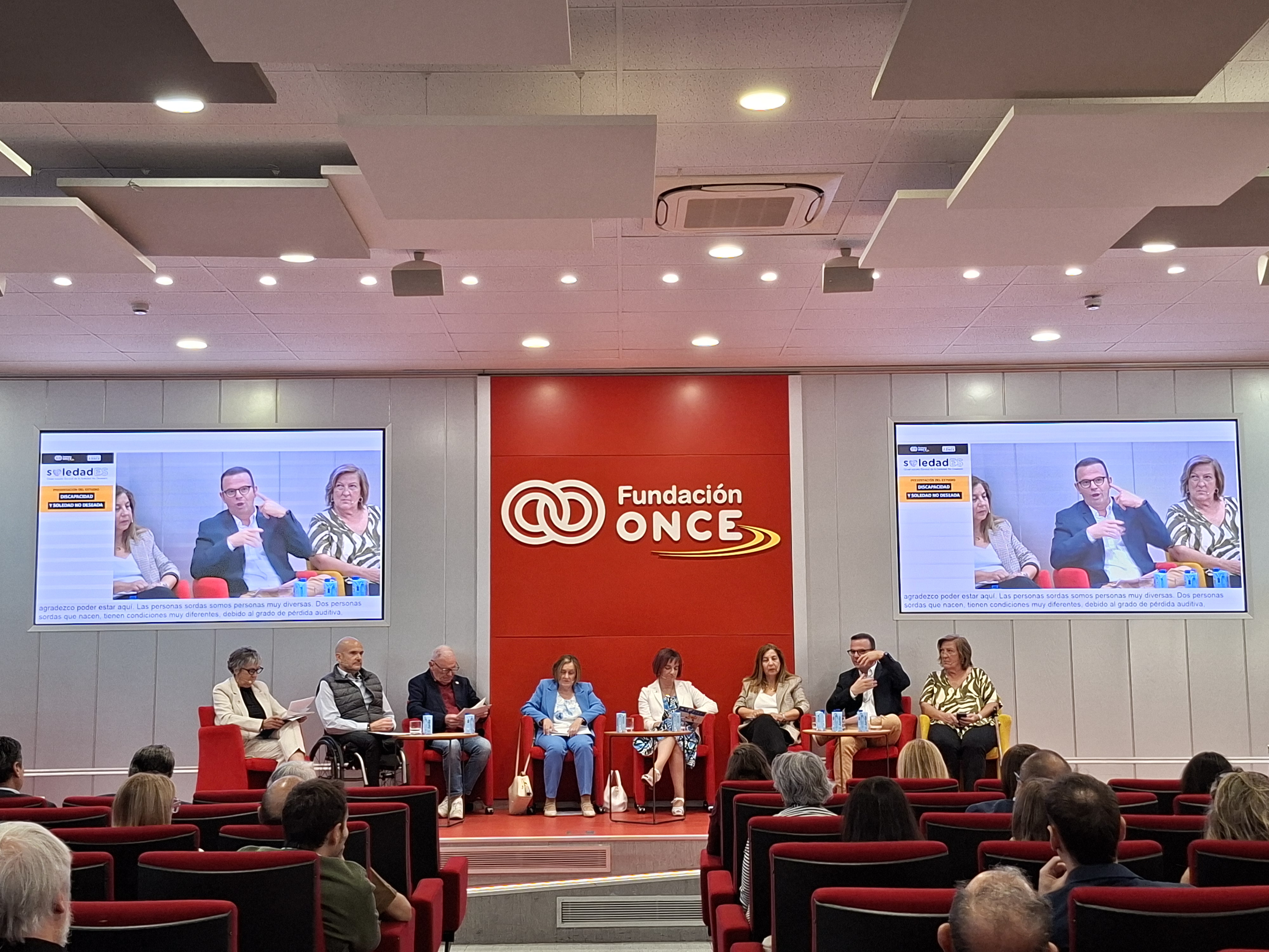 Participantes de la mesa redonda