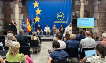 Mesa redonda en la presentación del decálogo